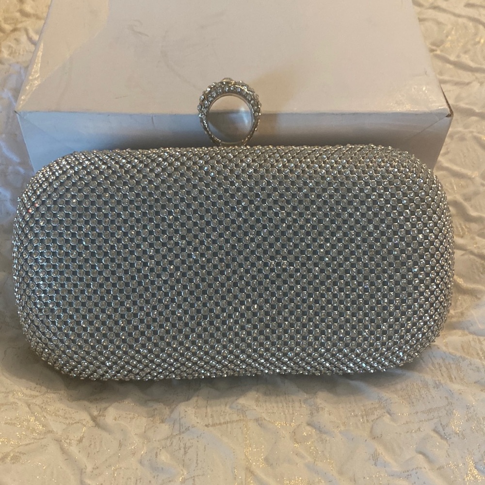 NIB Silver Bling crystal Purse Ring Clutch Handbag Purse